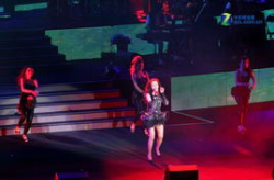 张靓颖广州演唱会,璀璨之夜，歌声点亮星海