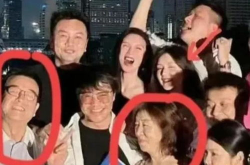 娱乐圈吃瓜情报局,揭秘明星幕后故事，带你走进娱乐圈的真相世界